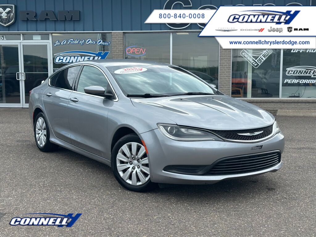 2015 Chrysler 200 LX Sedan FWD