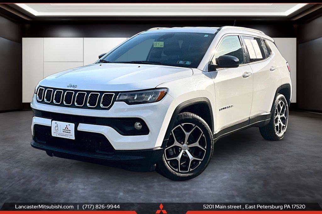 Bright White Clearcoat 2024 Jeep Compass Latitude 4WD SUV / Crossover Four-Wheel Drive 8-Speed Automatic