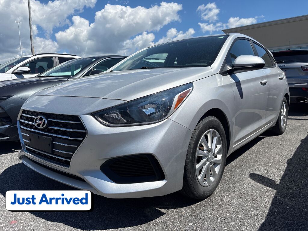 Silky Silver 2020 Hyundai Accent Preferred Hatchback FWD Hatchback Continuously Variable Transmission
