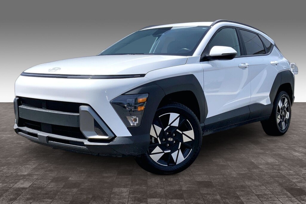 White 2024 Hyundai Kona Preferred AWD SUV / Crossover Automatic