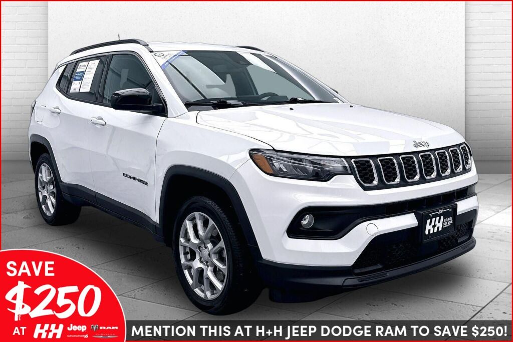 Bright White Clearcoat 2024 Jeep Compass SUV / Crossover Four-Wheel Drive 8-Speed Automatic