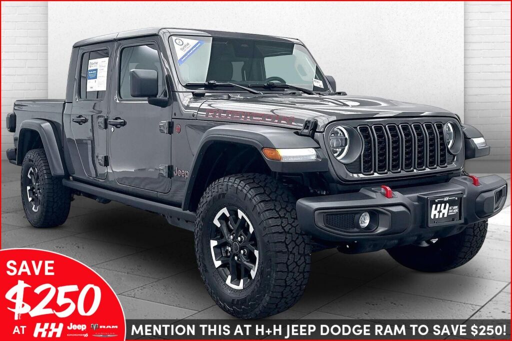 Firecracker Red Clearcoat 2026 Jeep Gladiator Pickup Truck Four-Wheel Drive 8-Speed Automatic