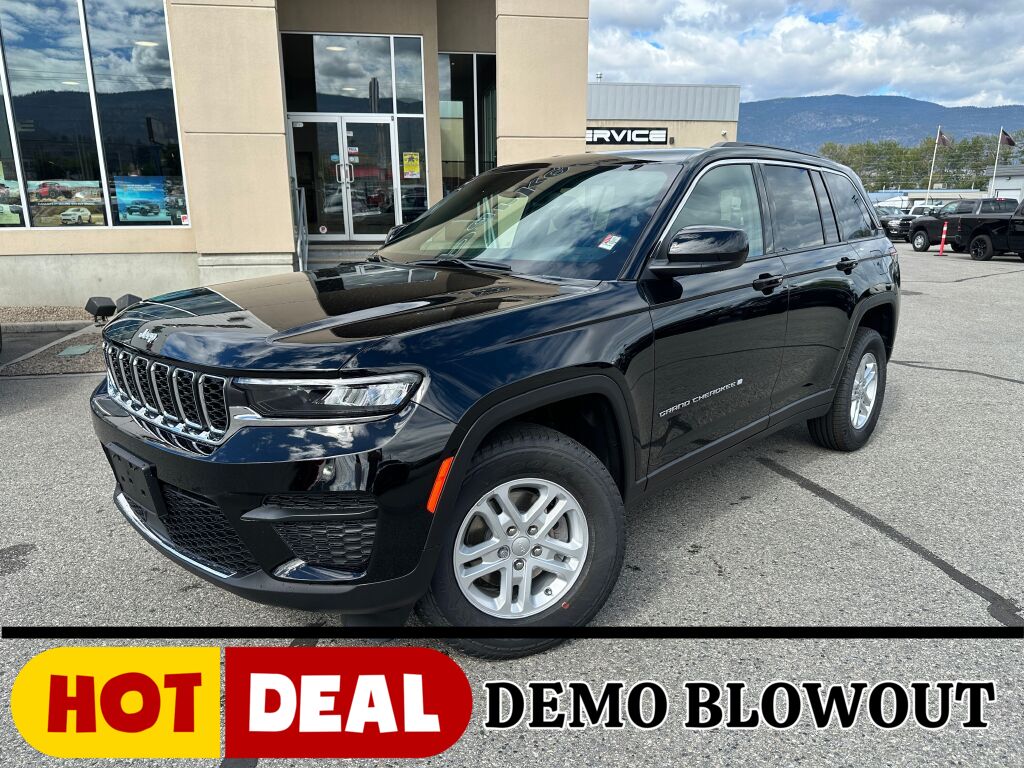 2024 Jeep Grand Cherokee Laredo 4WD