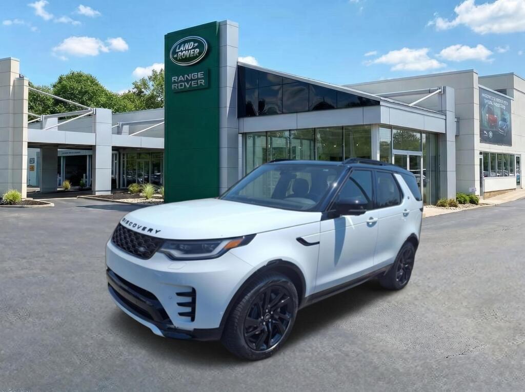 FUJI WHITE 2025 Land Rover Discovery SUV / Crossover All-Wheel Drive Automatic