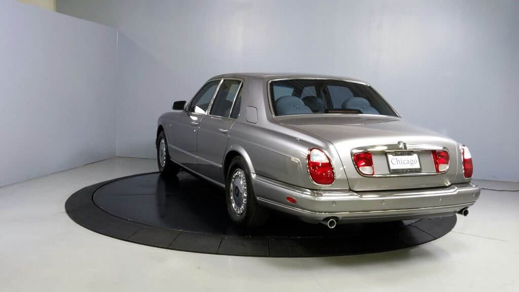 View vehicle photo 5