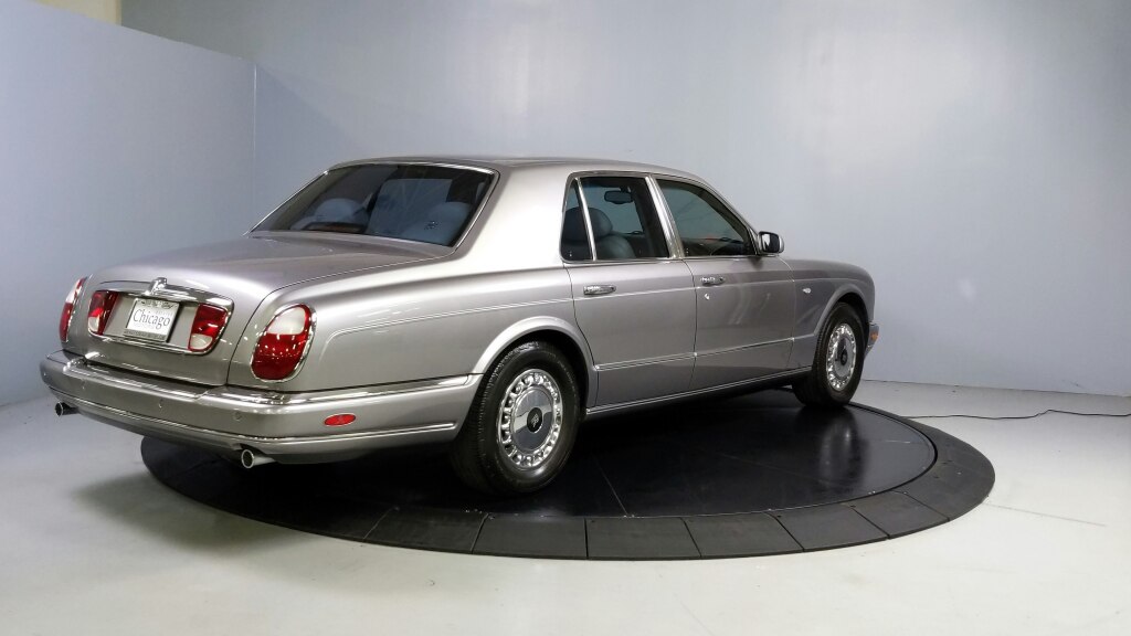 View vehicle photo 6
