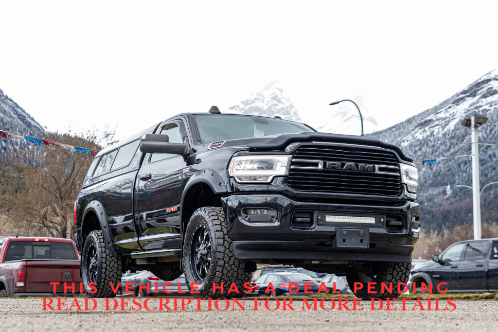 Diamond Black Crystal Pearlcoat 2020 RAM 2500 Pickup Truck Four-Wheel Drive 8-Speed Automatic Overdrive