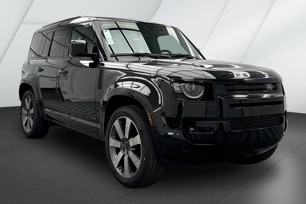Santorini Black Metallic 2026 Land Rover Defender SUV / Crossover All-Wheel Drive Automatic