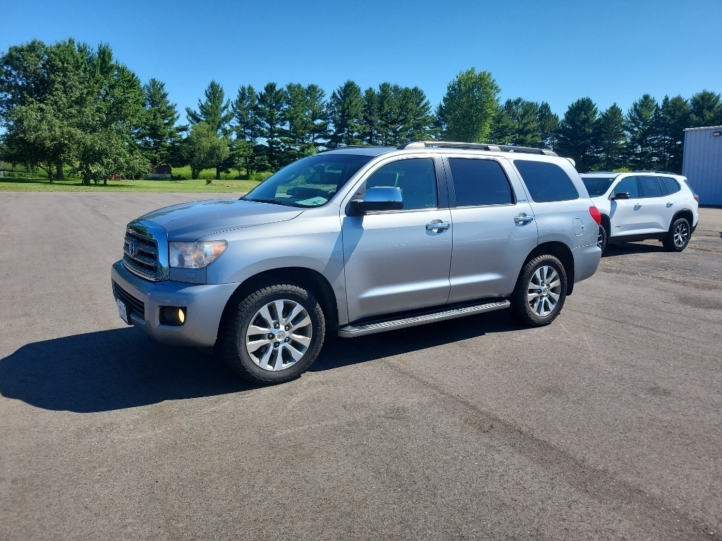 Silver Sky Metallic 2017 Toyota Sequoia SUV / Crossover Four-Wheel Drive 6-Speed Automatic