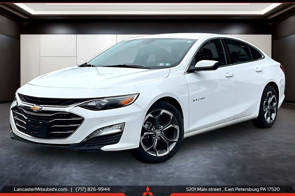 Summit White 2024 Chevrolet Malibu Sedan Front-Wheel Drive Continuously Variable Transmission