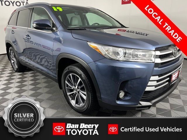 Shoreline Blue Pearl 2019 Toyota Highlander SUV / Crossover All-Wheel Drive 8-Speed Automatic