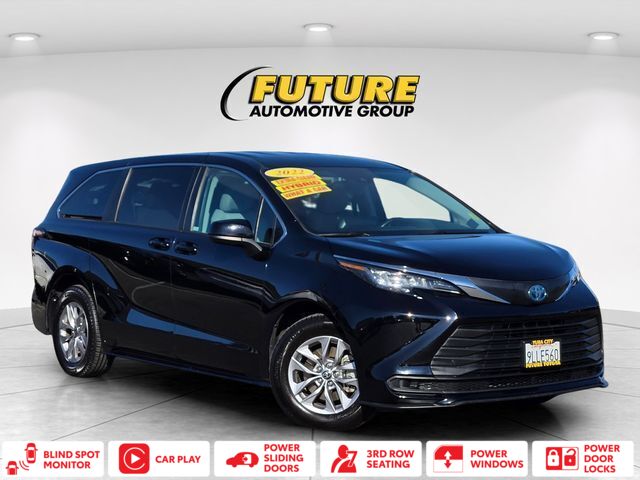 Midnight Black Metallic 2022 Toyota Sienna Minivan Front-Wheel Drive Continuously Variable Transmission