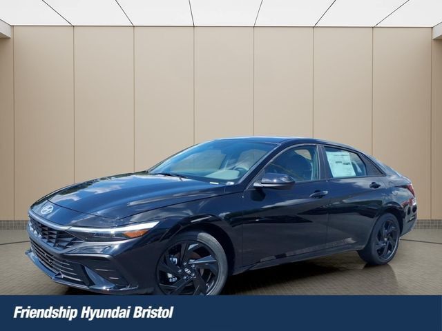 Abyss Black 2026 Hyundai Elantra Sedan Front-Wheel Drive Continuously Variable Transmission