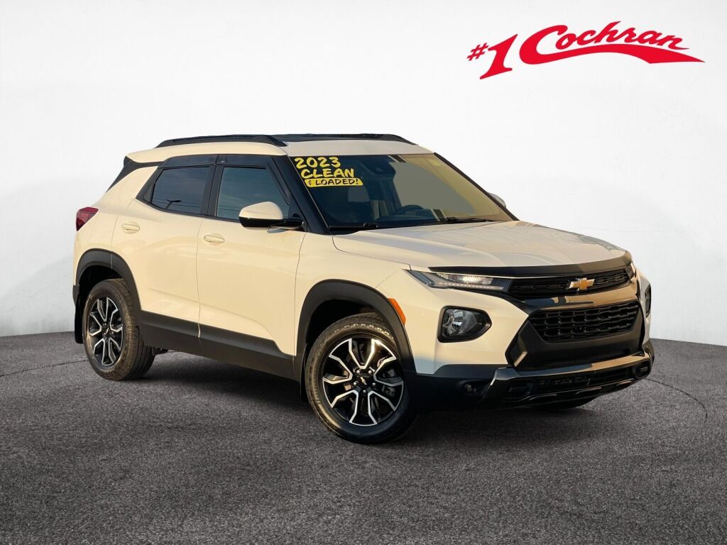 Summit White 2023 Chevrolet Trailblazer SUV / Crossover Four-Wheel Drive 9-Speed Automatic