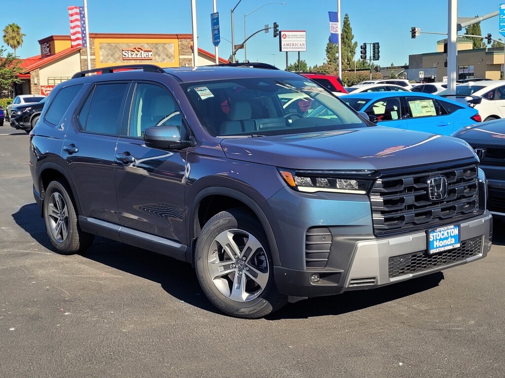 Smoke Blue Pearl 2026 Honda Pilot SUV / Crossover Front-Wheel Drive Automatic