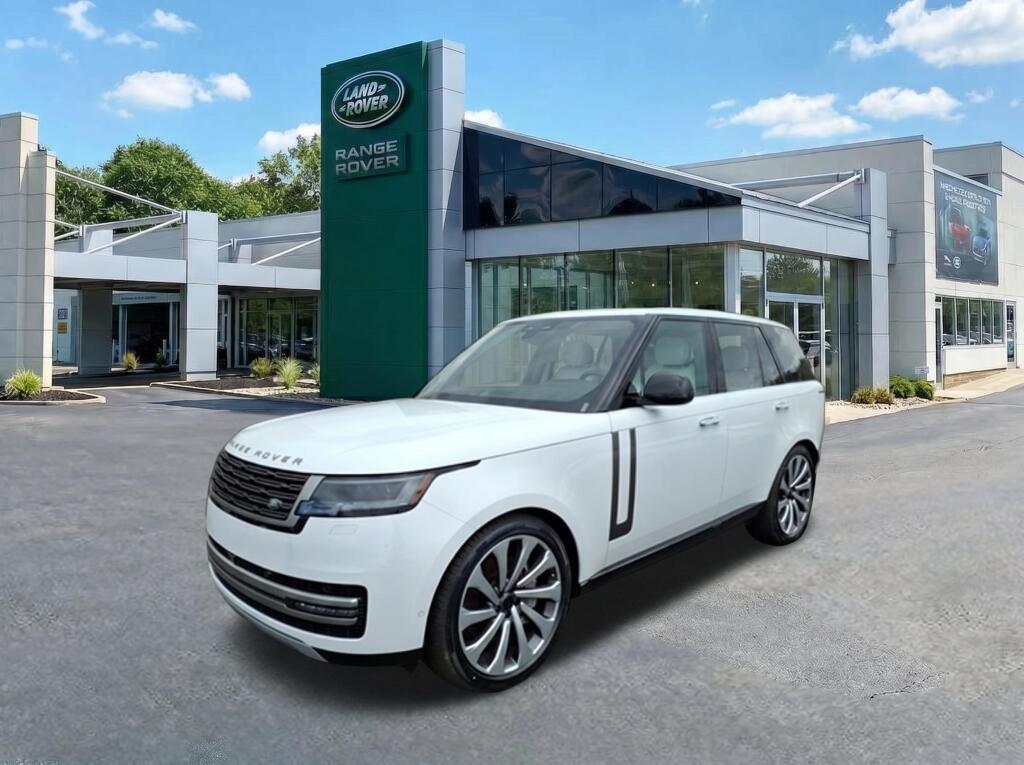 OSTUNI WHITE 2026 Land Rover Range Rover SUV / Crossover All-Wheel Drive 8-Speed Automatic