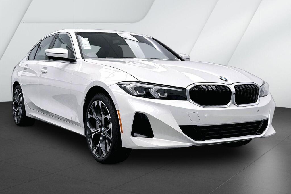 Mineral White Metallic 2026 BMW 3 Series Sedan All-Wheel Drive Automatic