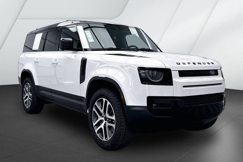 Santorini Black Metallic 2026 Land Rover Defender SUV / Crossover All-Wheel Drive Automatic