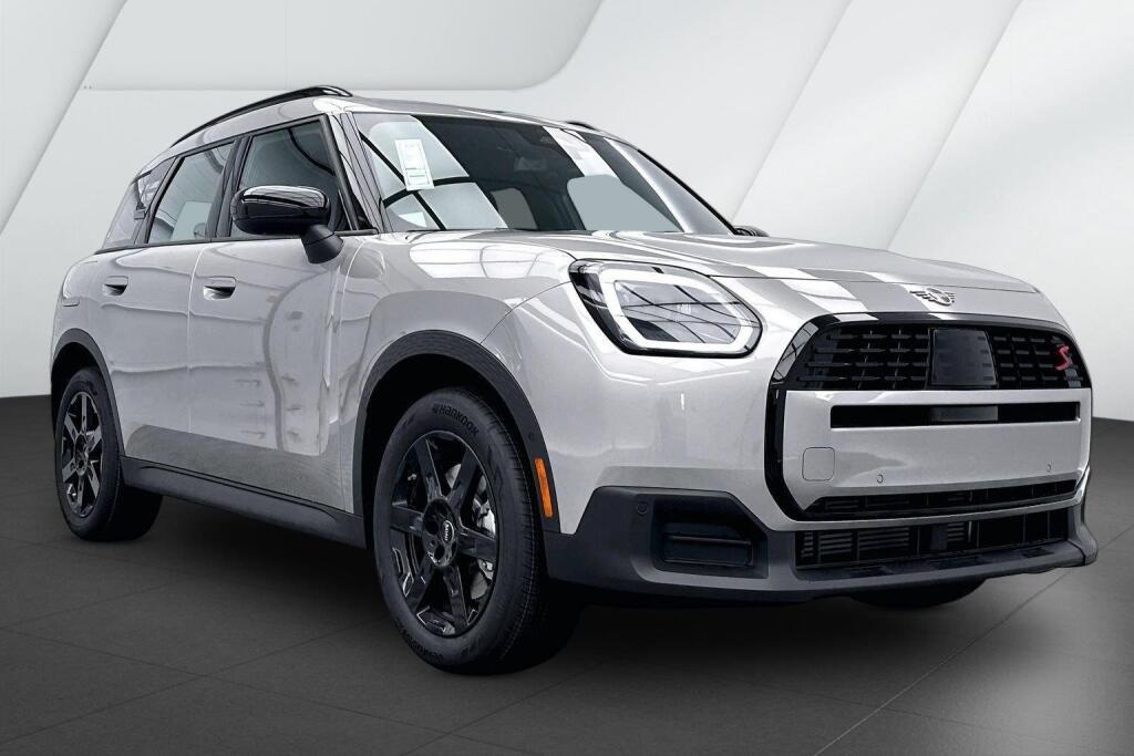 Melting Silver III Metallic 2027 MINI Countryman SUV / Crossover All-Wheel Drive 7-Speed Dual Clutch