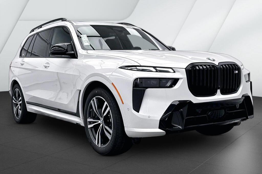 Mineral White Metallic 2027 BMW X7 SUV / Crossover All-Wheel Drive Automatic