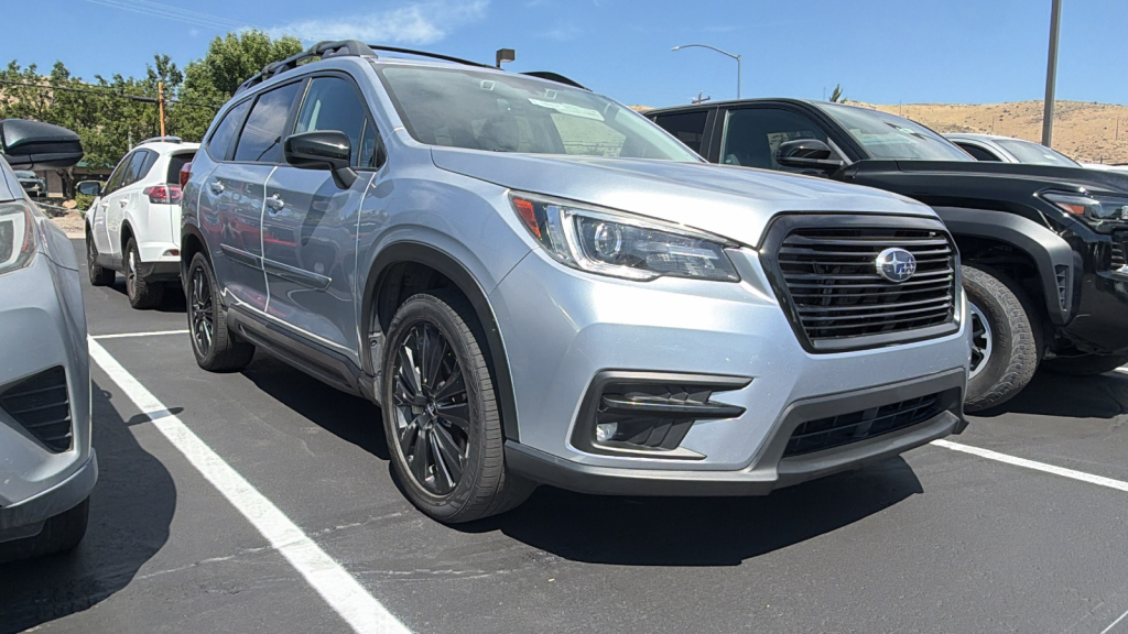 Ice Silver Metallic 2022 Subaru Ascent SUV / Crossover All-Wheel Drive Continuously Variable Transmission