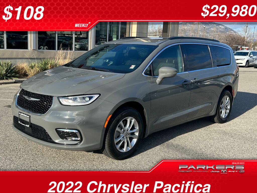 2022 Chrysler Pacifica Touring AWD