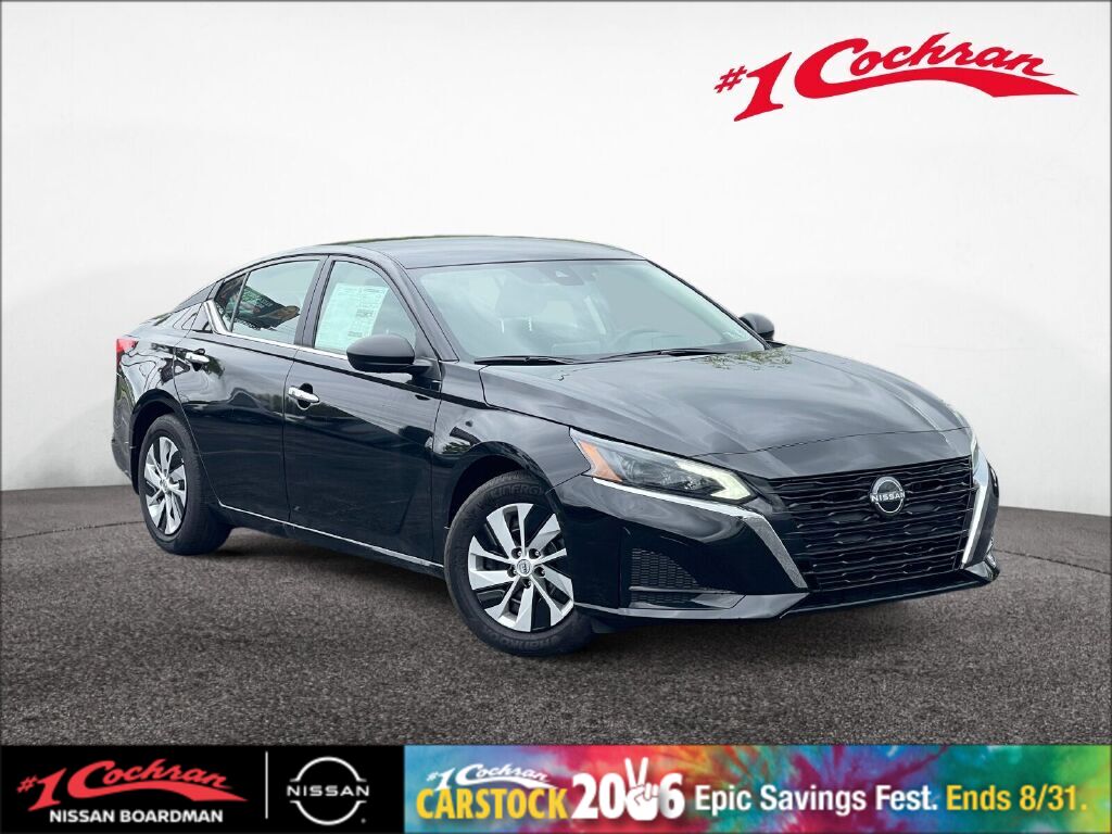Super Black 2025 Nissan Altima Sedan Front-Wheel Drive Continuously Variable Transmission