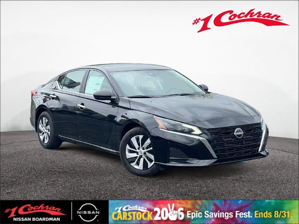 Super Black 2025 Nissan Altima Sedan Front-Wheel Drive Continuously Variable Transmission