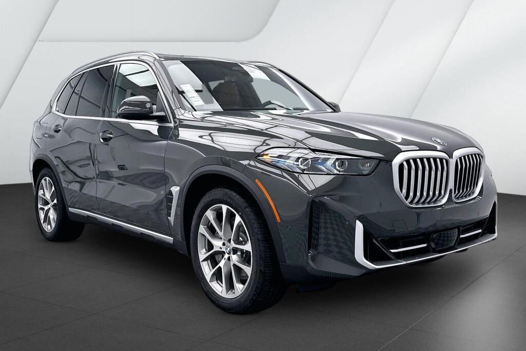 Gray (Dravit Grey Metallic) 2026 BMW X5 SUV / Crossover All-Wheel Drive Automatic