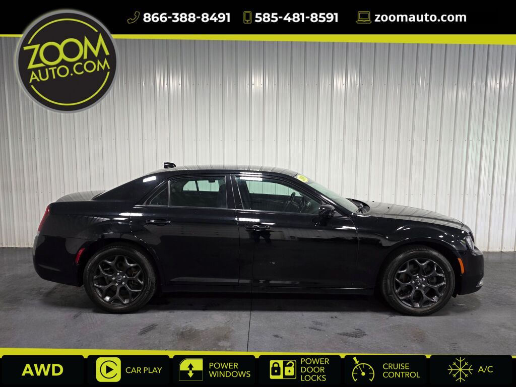  2019 Chrysler 300 Touring L AWD   