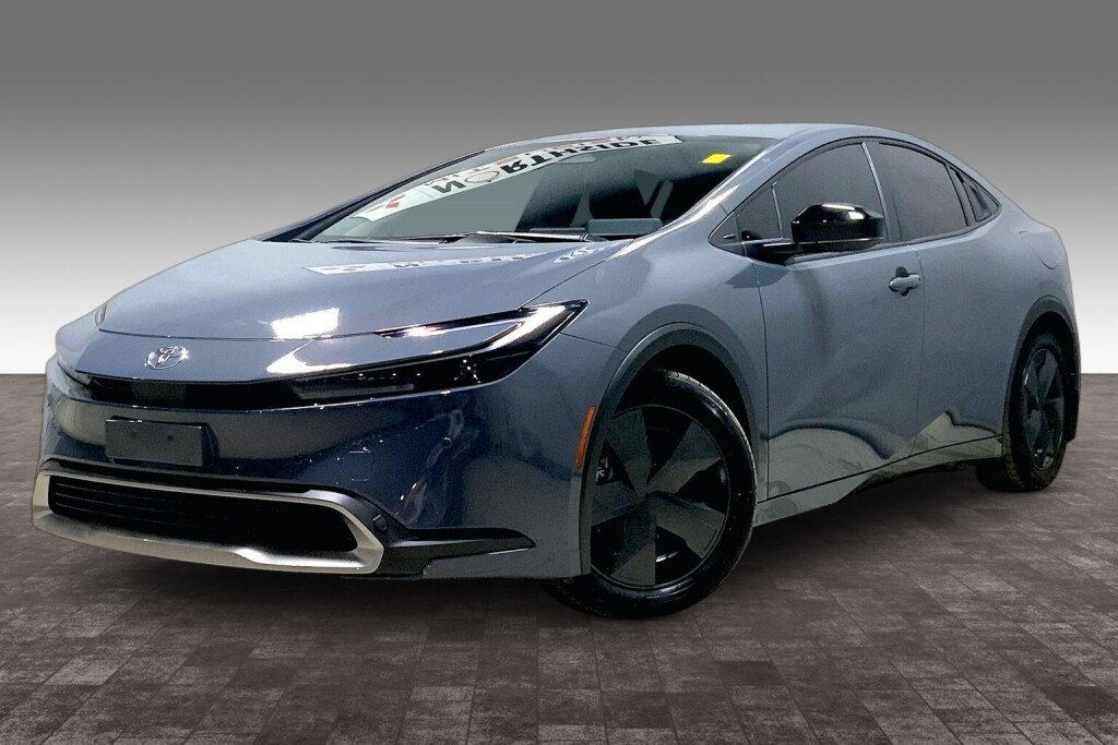 2026 Toyota Prius Plug-In Hybrid SE FWD