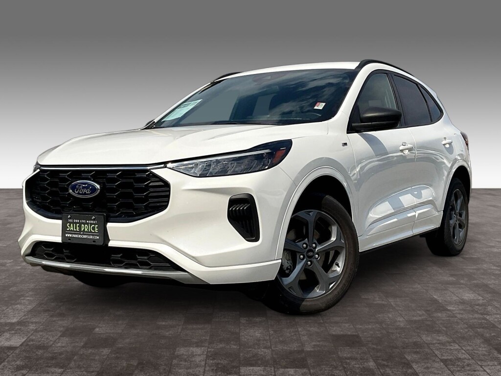  2023 Ford Escape ST-Line AWD   