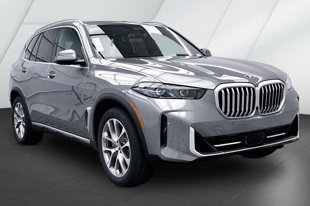 Gray (Skyscraper Grey Metallic) 2026 BMW X5 SUV / Crossover All-Wheel Drive Automatic