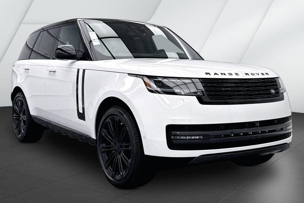 Fuji White 2026 Land Rover Range Rover SUV / Crossover All-Wheel Drive Automatic