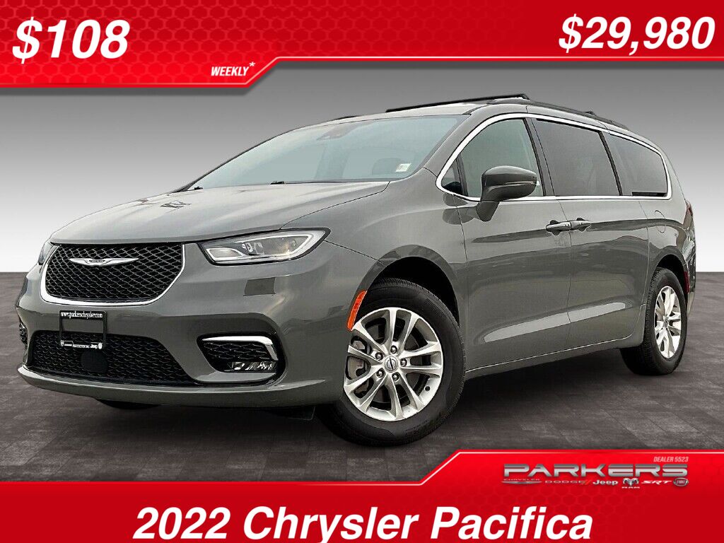 Gray (Ceramic Grey) 2022 Chrysler Pacifica Minivan All-Wheel Drive 9-Speed Automatic
