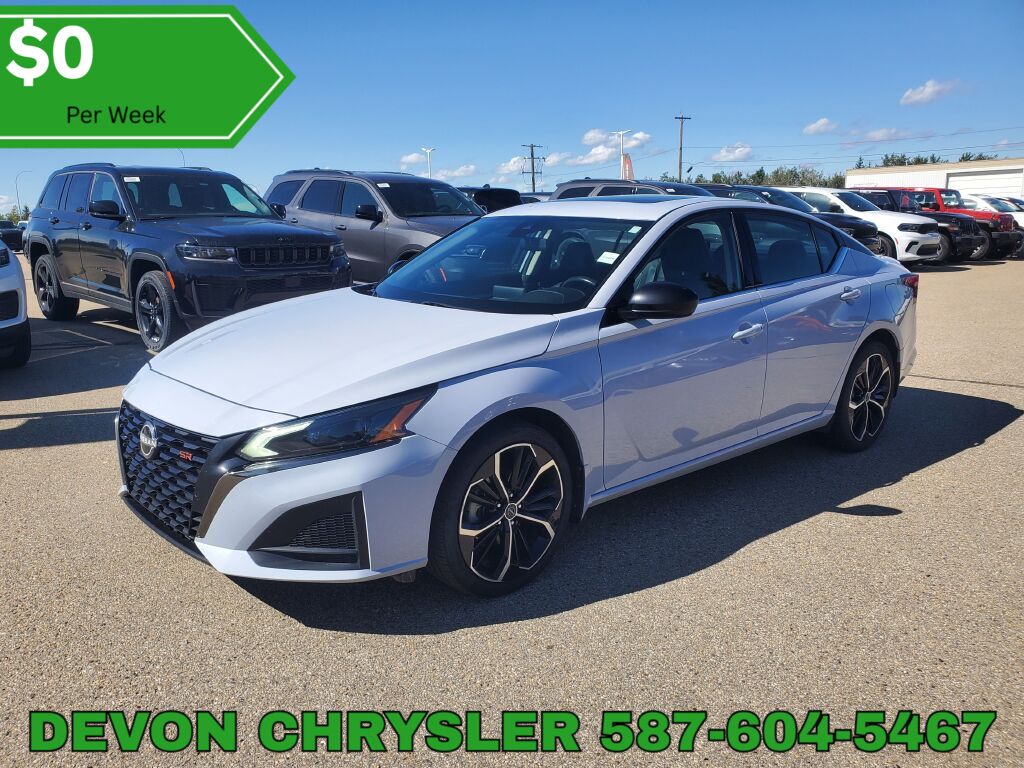 Gray (Vapor Grey) 2023 Nissan Altima Sedan All-Wheel Drive Continuously Variable Transmission