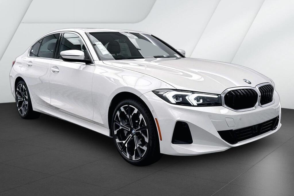 Mineral White Metallic 2026 BMW 3 Series Sedan All-Wheel Drive Automatic