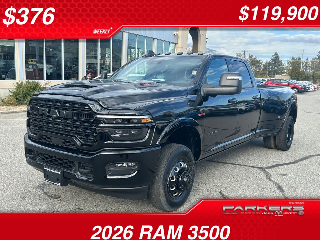 Diamond Black Crystal Pearlcoat 2026 RAM 3500 Pickup Truck Four-Wheel Drive 8-Speed Automatic