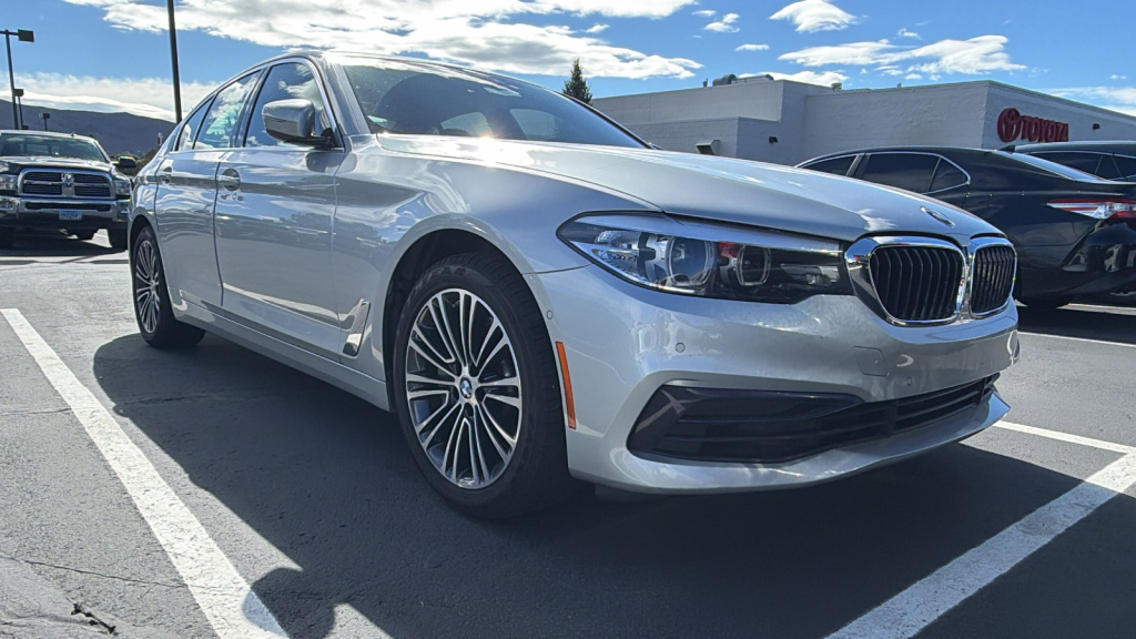  2020 BMW 5 Series 530i xDrive Sedan AWD   