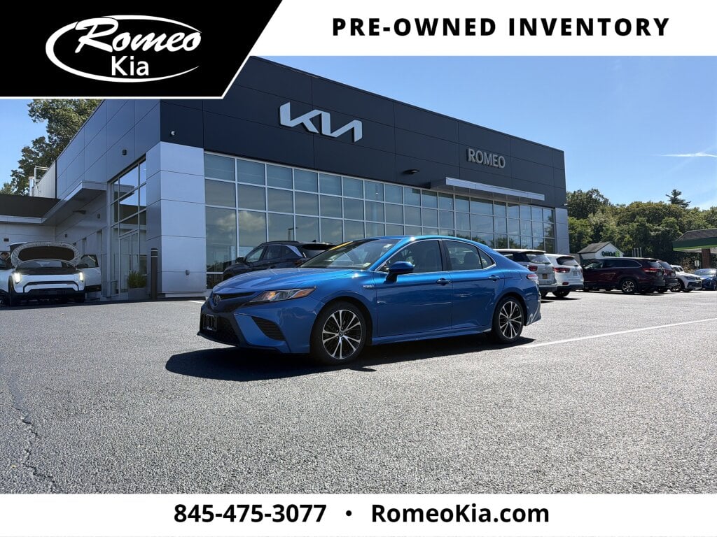 Blue Streak Metallic 2019 Toyota Camry Hybrid Sedan Front-Wheel Drive Continuously Variable Transmission