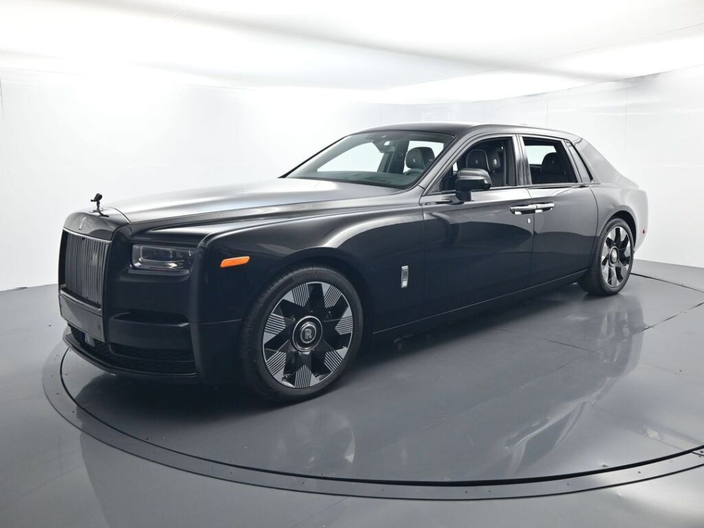 Black Diamond 2027 Rolls-Royce Phantom Sedan Rear-Wheel Drive 8-Speed Automatic