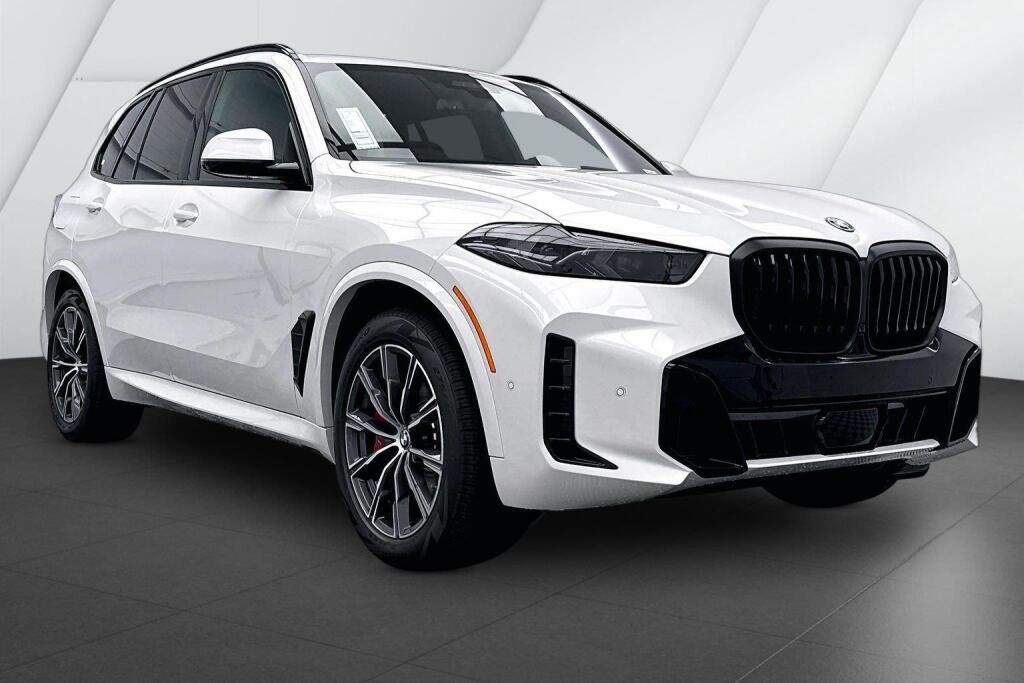 Mineral White Metallic 2026 BMW X5 SUV / Crossover All-Wheel Drive Automatic