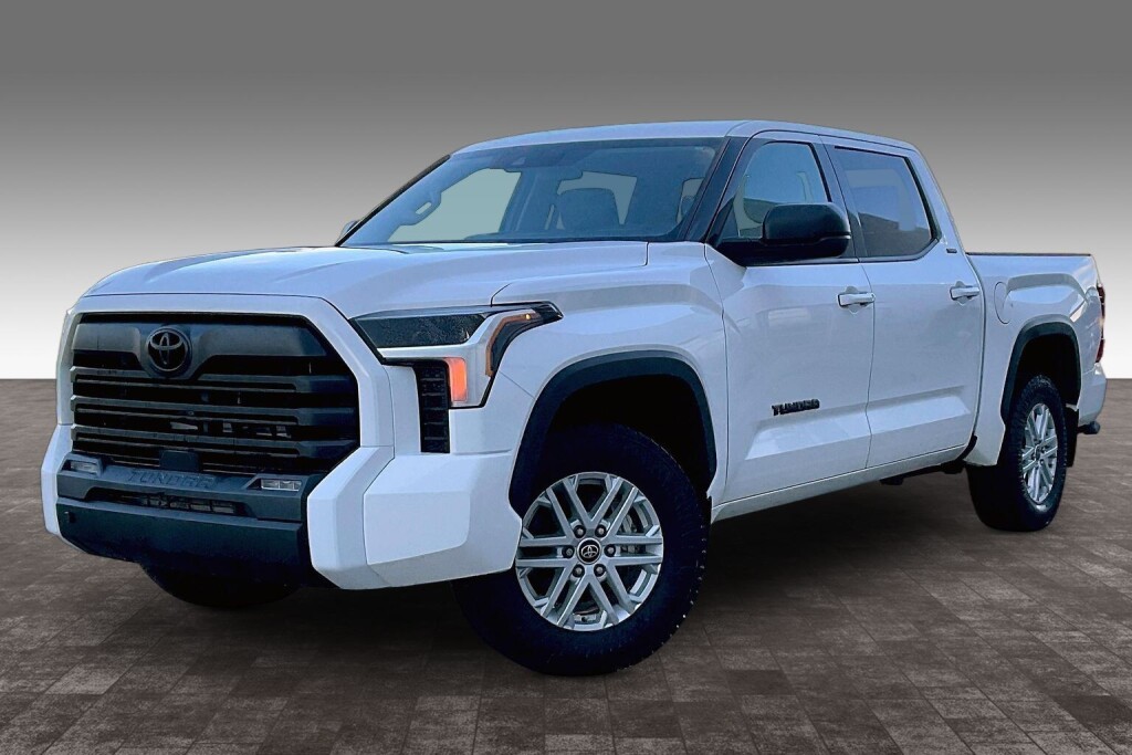 2022 Toyota Tundra Pickup Truck Four-Wheel Drive 