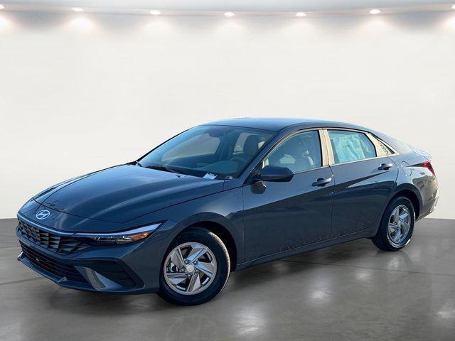Ecotronic Gray 2026 Hyundai Elantra Sedan Front-Wheel Drive Continuously Variable Transmission
