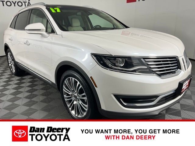 White Platinum Clearcoat Metallic 2017 Lincoln MKX SUV / Crossover All-Wheel Drive 6-Speed Automatic