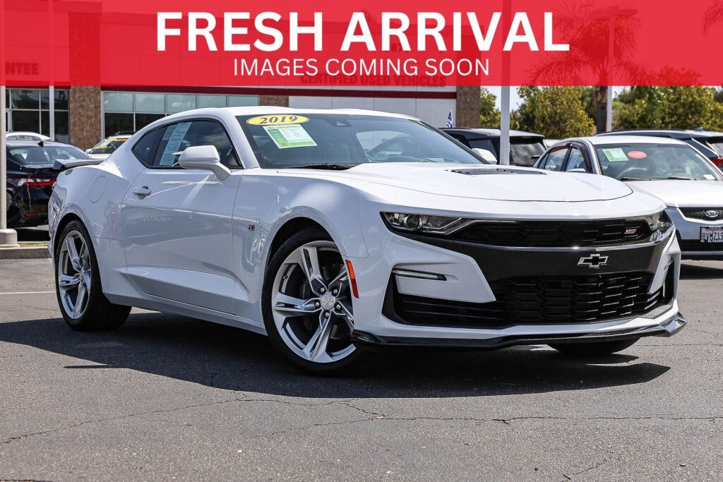 Summit White 2019 Chevrolet Camaro Coupe Rear-Wheel Drive Automatic