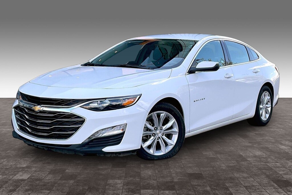 White 2023 Chevrolet Malibu Sedan Front-Wheel Drive Automatic