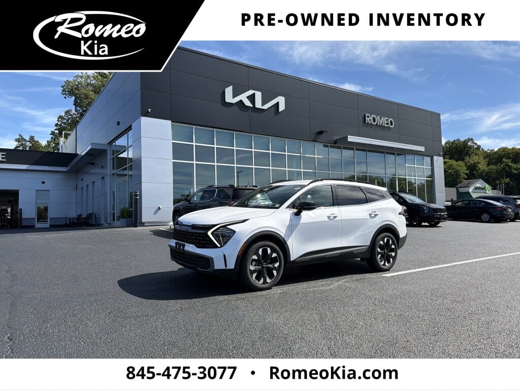 Glacial White Pearl 2024 Kia Sportage SUV / Crossover All-Wheel Drive 8-Speed Automatic Overdrive
