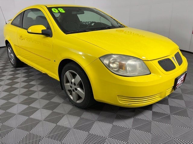 Competition Yellow 2008 Pontiac G5 Coupe Front-Wheel Drive 4-Speed Automatic Overdrive