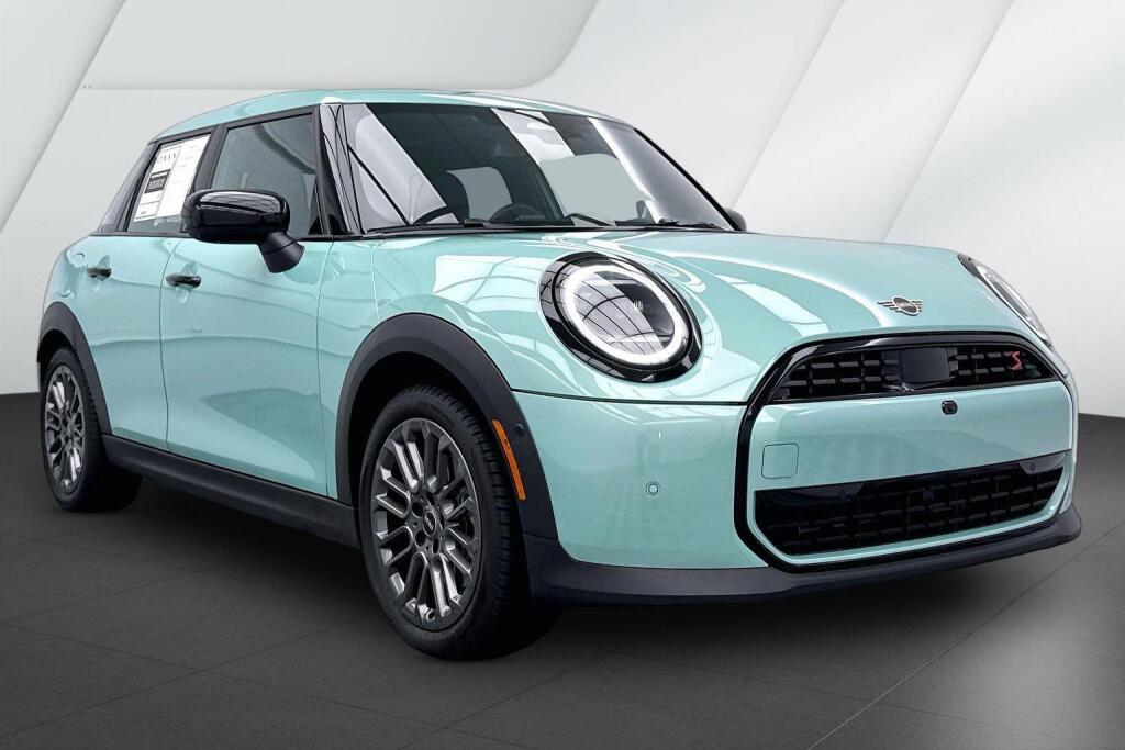 Ocean Wave Green Metallic 2026 MINI Cooper Hatchback Front-Wheel Drive 7-Speed Dual Clutch